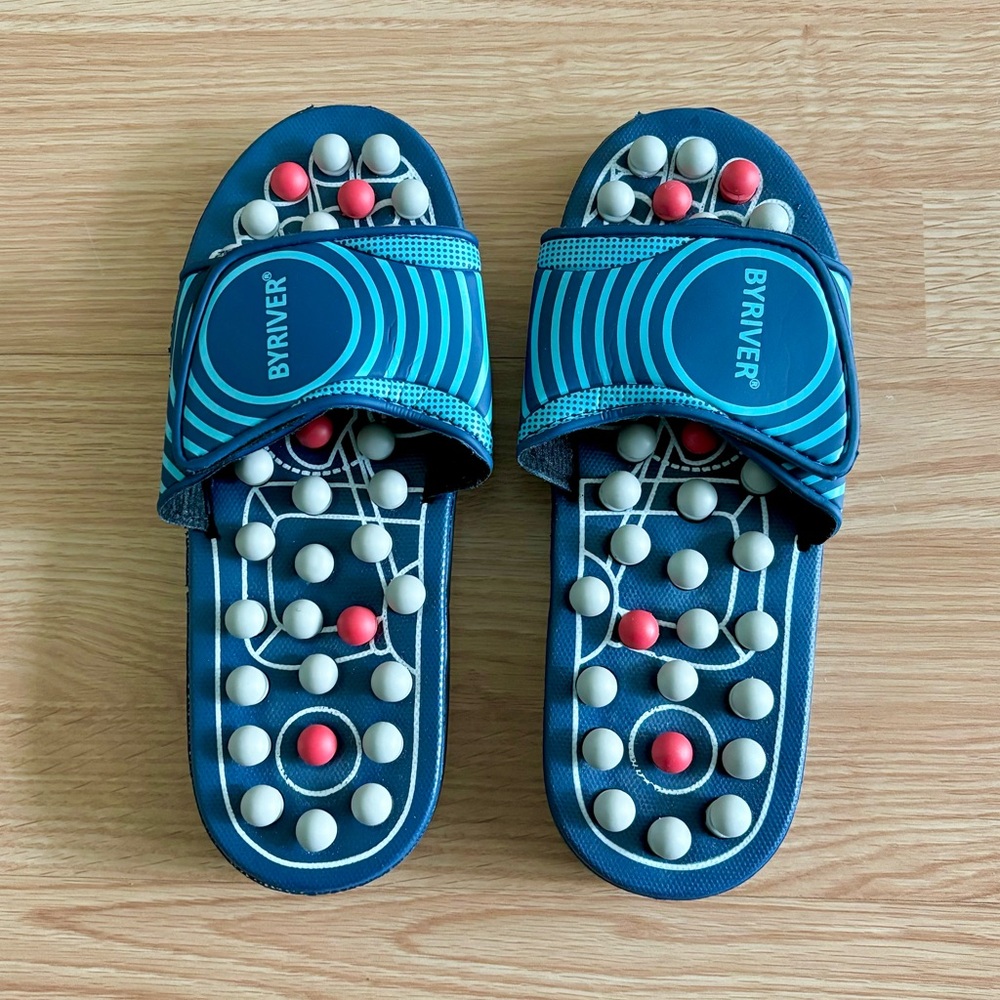 Byriver Massage Slippers Women’s M
